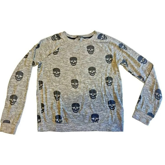 Medium P.J. Salvage‎ Grey Skulls Ultra Soft Pajama Pull Over Sweater Comfy Retro - Picture 1 of 7